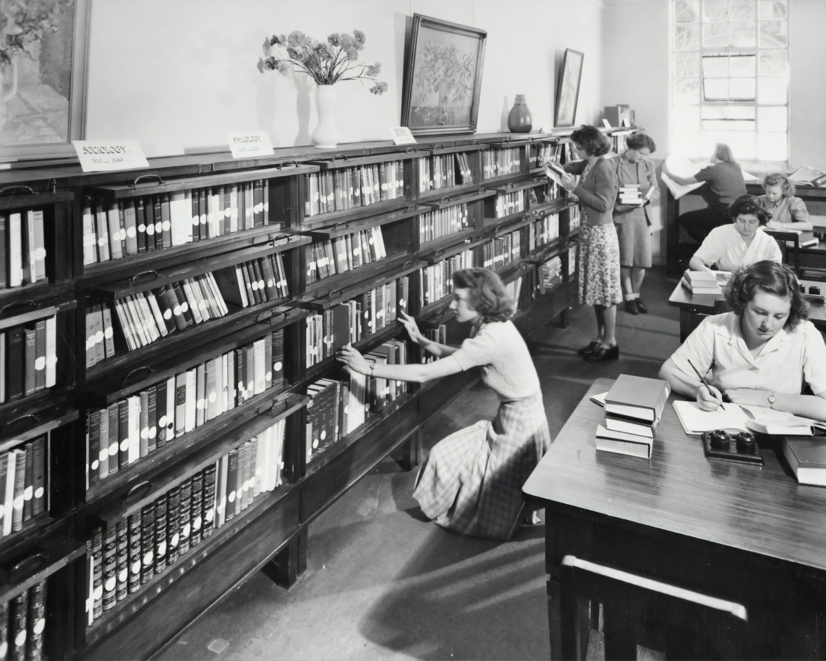 Vintage photograph of women in library